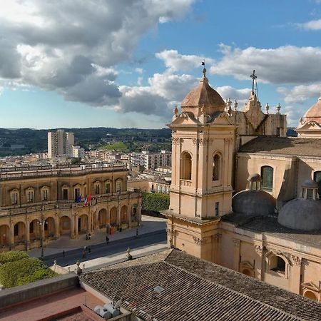 Hotel Palazzo Trigona Dependance Noto Exterior foto