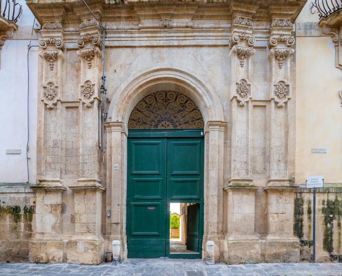 Hotel Palazzo Trigona Dependance Noto Exterior foto