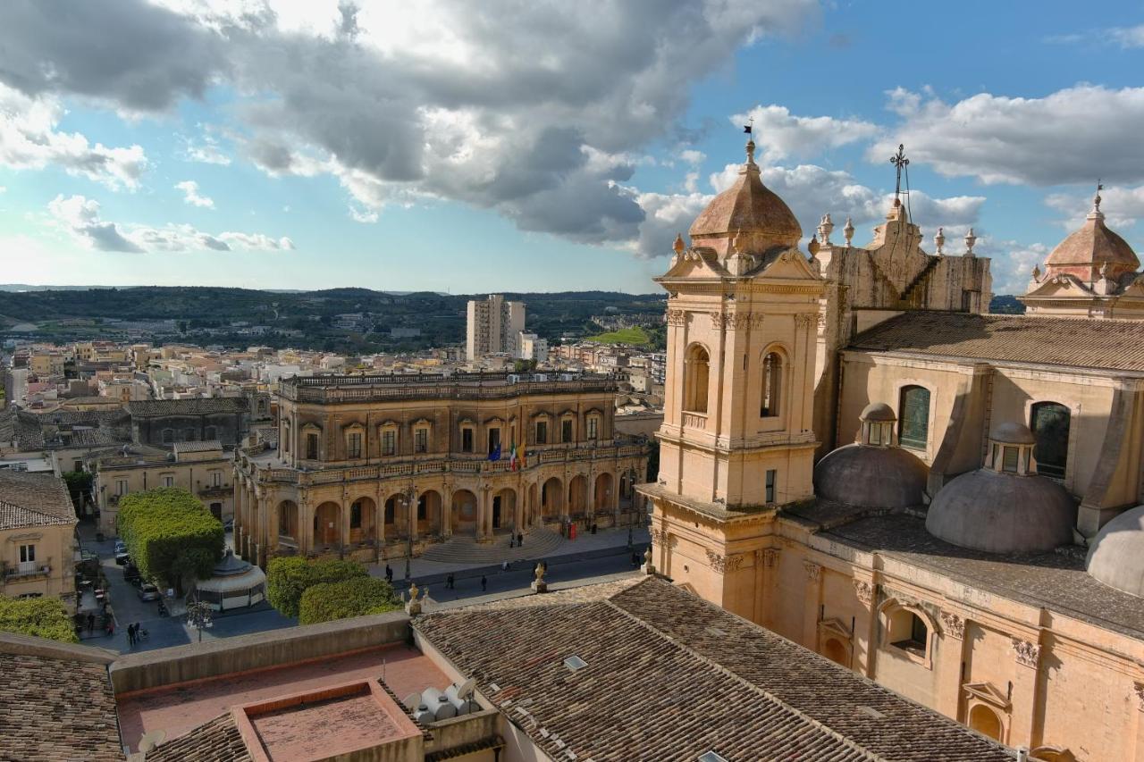 Hotel Palazzo Trigona Dependance Noto Exterior foto