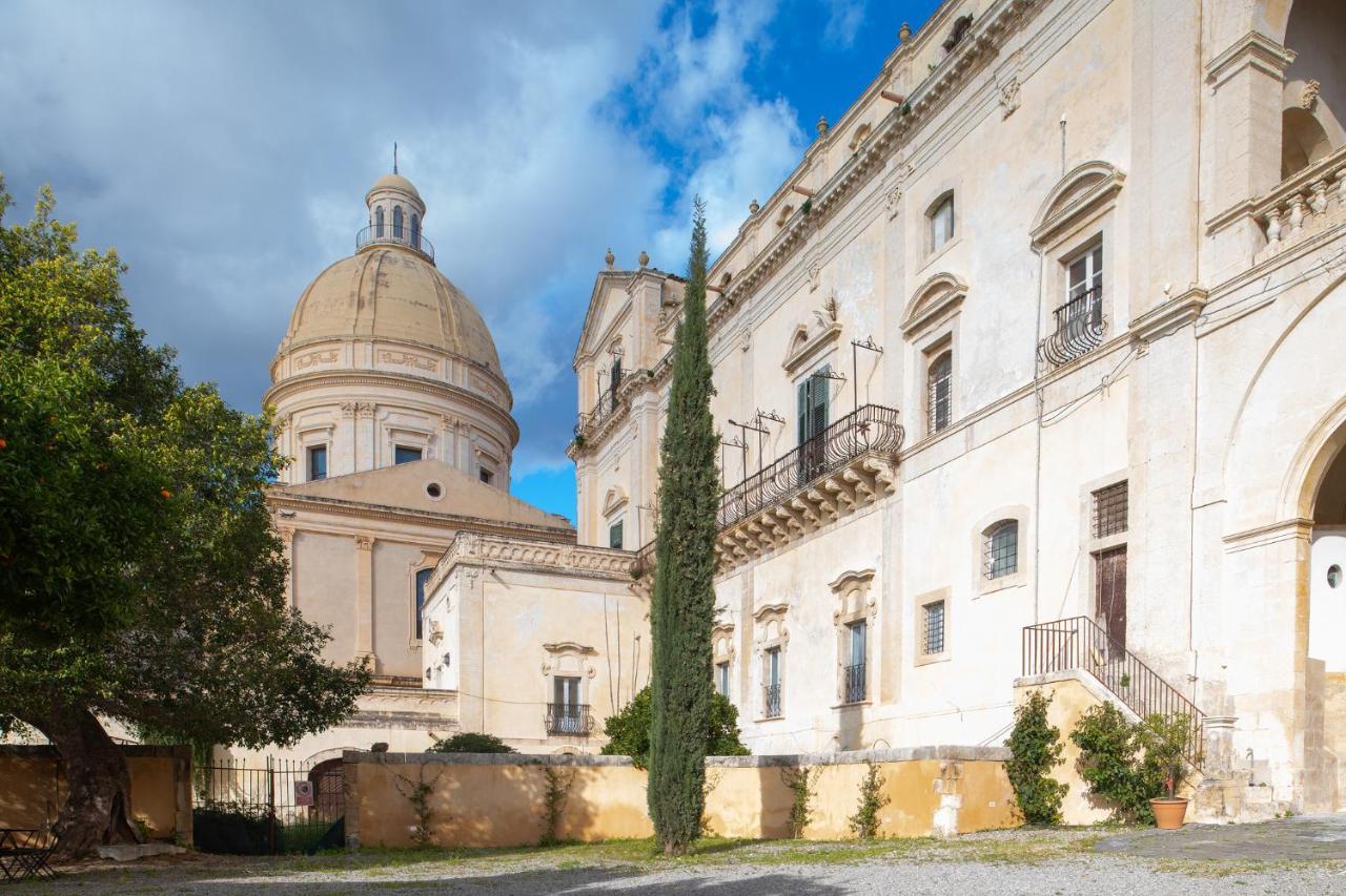 Hotel Palazzo Trigona Dependance Noto Exterior foto