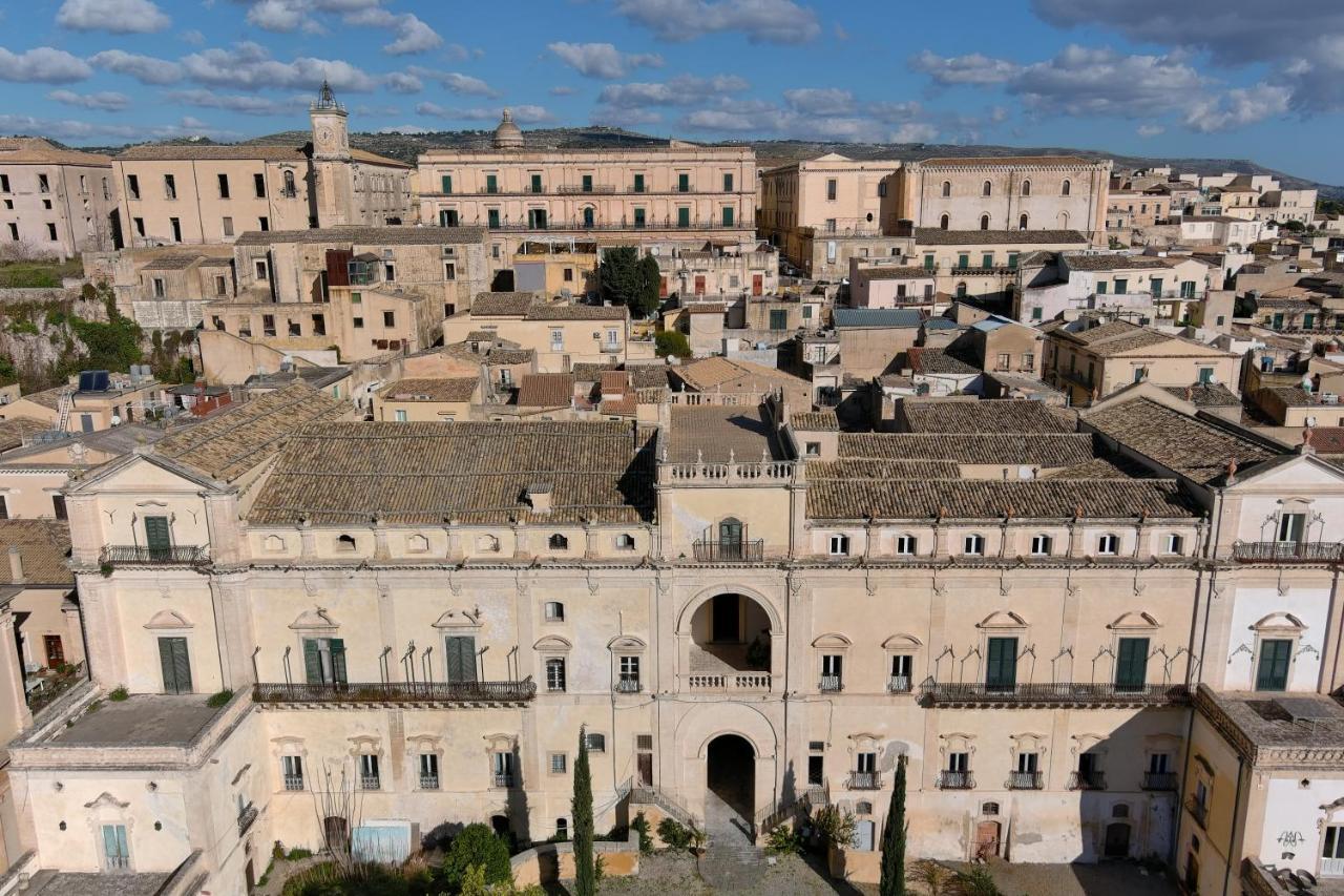 Hotel Palazzo Trigona Dependance Noto Exterior foto