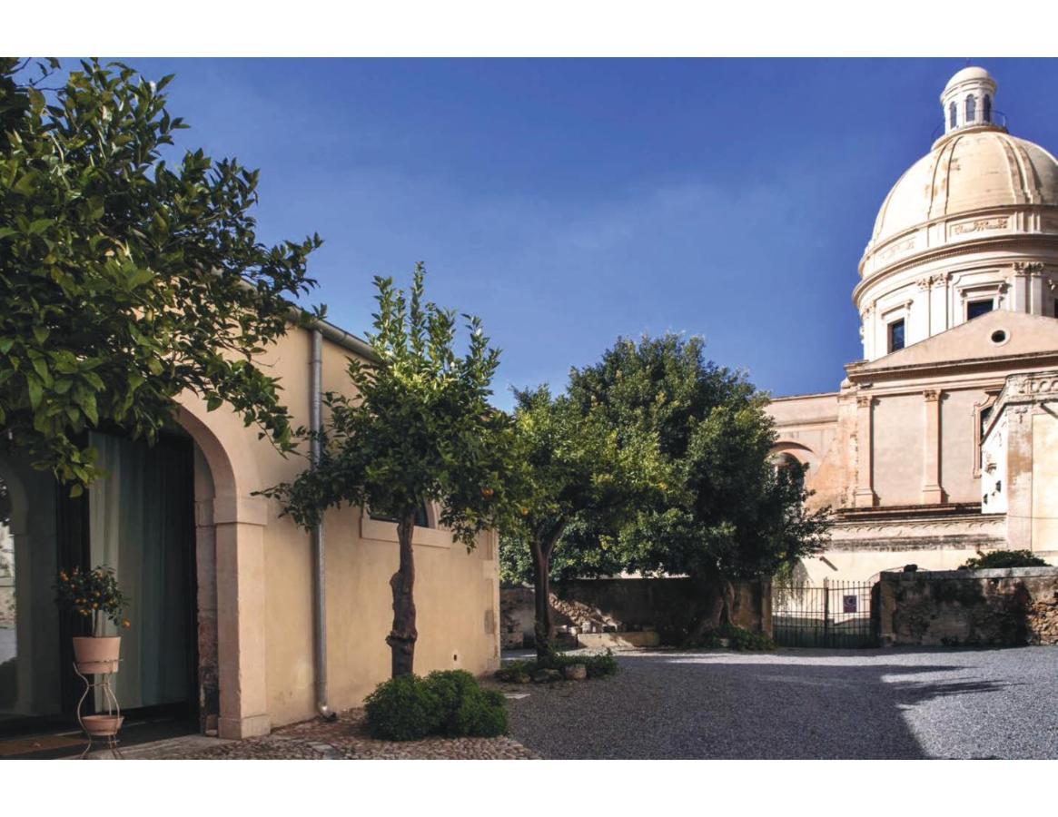 Hotel Palazzo Trigona Dependance Noto Exterior foto